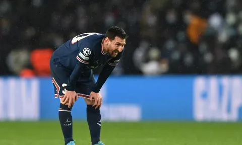 Messi sa lầy, hứng thêm gạch đá khi PSG thua sốc