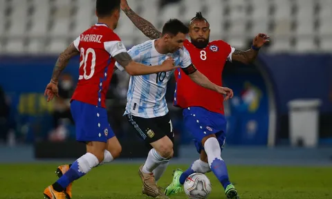 Messi cô đơn cùng cực, đối đầu rừng cầu thủ Chile mà không ai hỗ trợ