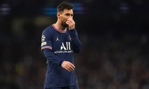 Messi cuối năm vẫn bị người Pháp chê gay gắt