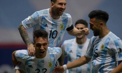 Messi đổ máu, Argentina hẹn Brazil ở CK Copa America