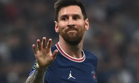 Messi gọi điện cho Xavi, muốn quay lại Barca