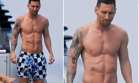 Messi khoe cơ bụng trong chuyến nghỉ mát cùng Suarez, Fabregas