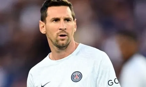 Messi lại được CĐV đối thủ vỗ tay