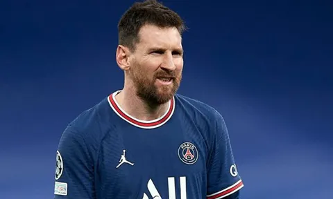 Messi nổi nóng với đồng đội