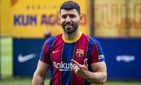 Messi rời Barca, Di Maria tiết lộ điều đau lòng về Aguero