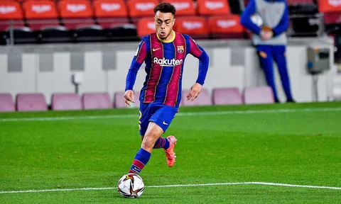 Messi rời Barca, sao trẻ nổi loạn nói gì?