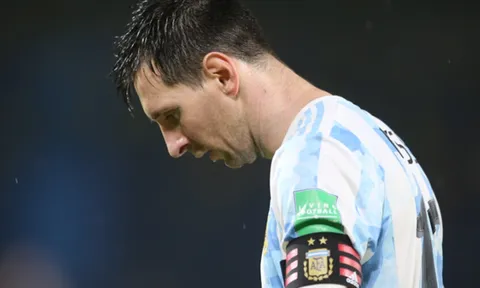 Messi tàng hình, Argentina hòa nghẹt thở trước Colombia