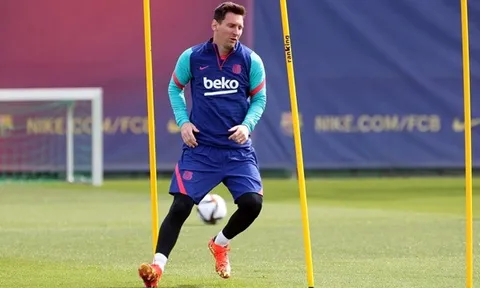 Messi "xuống râu", mong đổi vận trước thềm chung kết Cúp nhà Vua