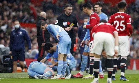 MU nhận tin xấu trọng tài ở đại chiến với Man City
