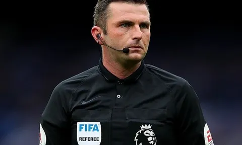 Michael Oliver bắt chính trận Atletico, CĐV Bayern sợ mất nửa đội hình