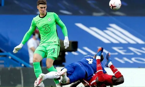 Michael Owen: "Cậu ấy cũng mắc lỗi trong tình huống Christensen nhận thẻ đỏ"