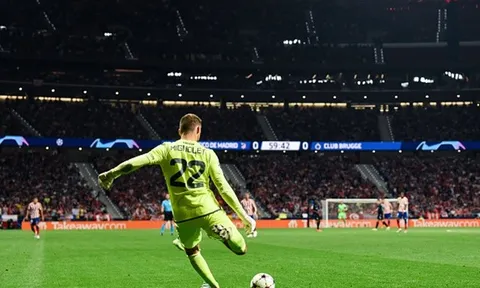Klopp bị chỉ trích vì bỏ rơi người hùng Champions League