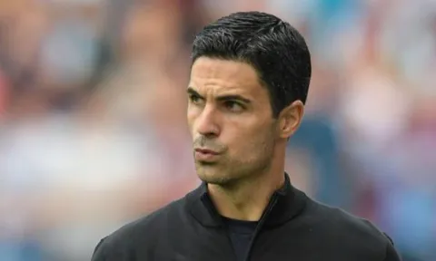 Mục tiêu số một của Arsenal được khuyên gia nhập Chelsea