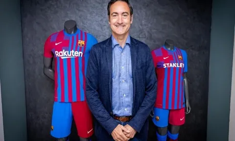 Giám đốc Điều hành của Barcelona chính thức từ chức