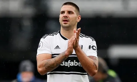 ''Tứ mã'' tranh đấu, quyết đưa ''vua đánh đầu'' EPL 2018/19 trở lại