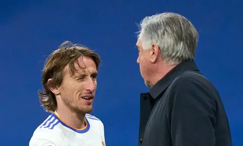 Modric được Real Madrid tưởng thưởng