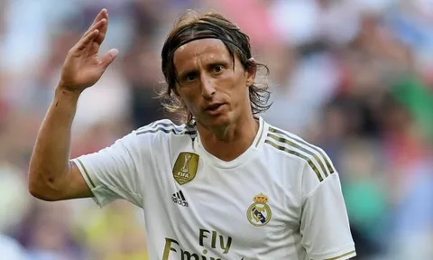 Modric phá vỡ im lặng, nói lời thật lòng về "kẻ bị Zidane thất sủng"