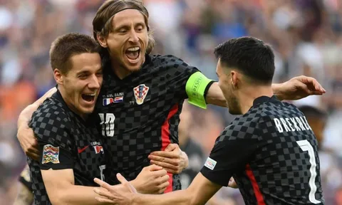 Modric: "Thật vô nhân đạo"