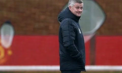 'Một khi có cầu thủ đó trong đội hình, Solskjaer sẽ không thể loại cậu ấy ra'