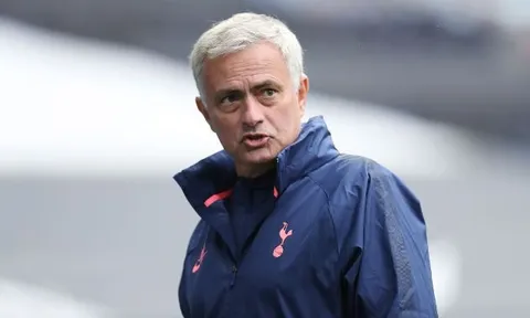 Mourinho chê học trò, nhưng khen một cầu thủ của Everton