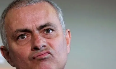 Mourinho thẳng tay thanh lọc nhà vô địch World Cup
