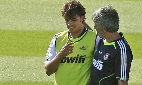 "Mourinho đã ngăn tôi gia nhập Chelsea"
