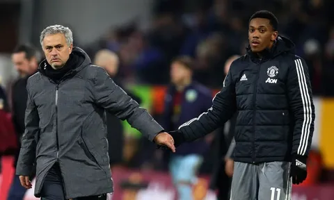 Mourinho đã đúng khi cảnh báo kẻ nổi loạn ở Man Utd