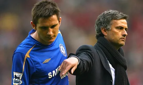 Mourinho mỉa mai, Lampard lập tức đáp trả