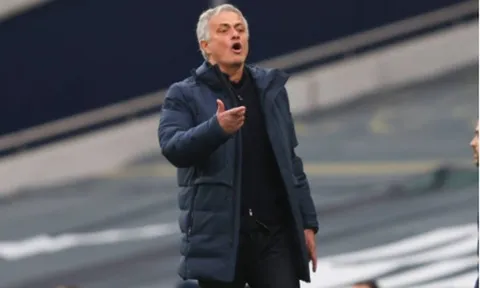 Mourinho 'mời gọi' Juventus và AC Milan