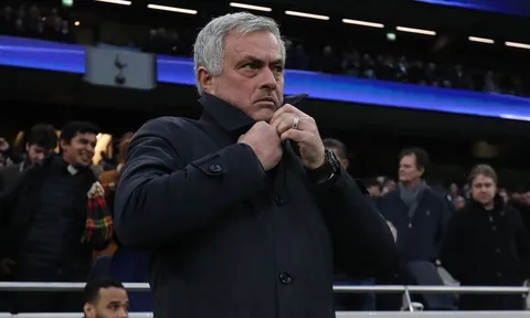 Mourinho: 'Mọi người nghĩ tôi không thích Shaw, nhưng cậu ấy đã chơi xuất sắc'