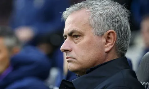 Tân binh quá lôm côm, Mourinho nói thẳng "kém Son và Alli 1 bậc"