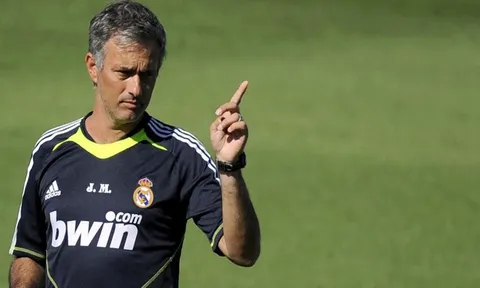 Mourinho nhận lời đề nghị táo bạo từ Real, Tottenham hết "mơ mộng"