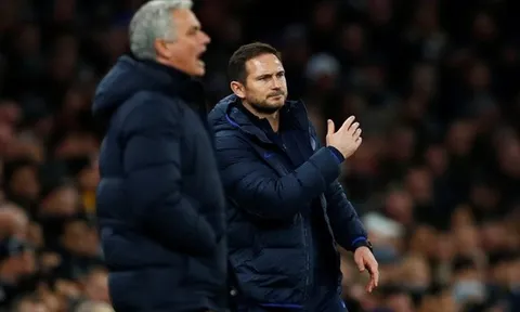 Mourinho 'tố' cầu thủ Chelsea ăn vạ, Lampard đáp trả quá gắt