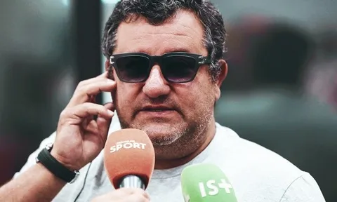 “M.U, Chelsea đều đã đàm phán với Mino Raiola”