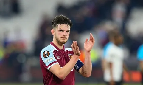 M.U, Chelsea nhận phán quyết về Declan Rice