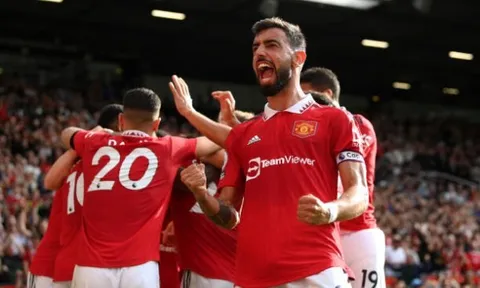 M.U đã cho Arsenal một bài học