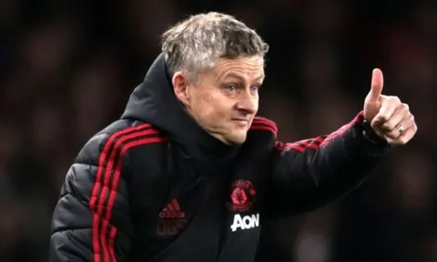 M.U đại chiến Tottenham, quyết giành "siêu tiền vệ" khuấy đảo Châu Âu