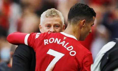M.U đại thắng, Rio Ferdinand lên tiếng cảnh báo Solskjaer