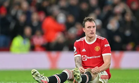 Owen: Phil Jones tiệm cận sự hoàn hảo
