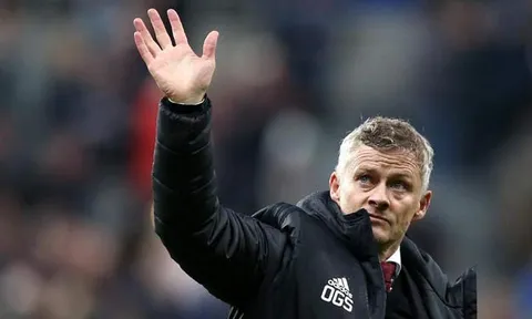 Scholes: "Mua 2 cầu thủ đó là hồi chuông cảnh báo cho Man Utd rồi"