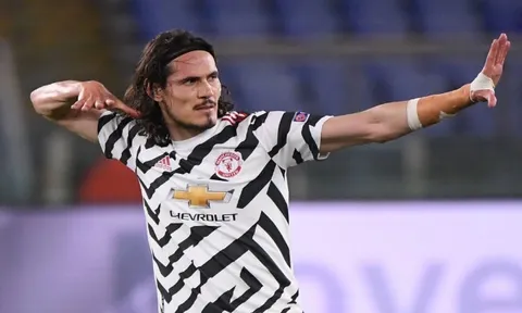 Cavani tiết lộ lý do gia hạn với Man Utd