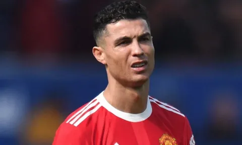 MU nên xấu hổ khi nhìn Man City và Liverpool
