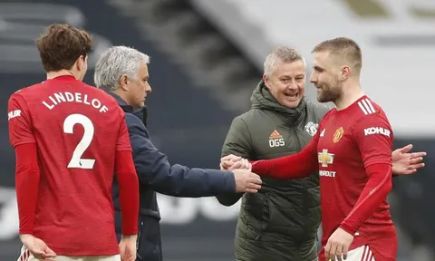 Solskjaer đã tạo cú lừa khiến Spurs và Mourinho choáng váng