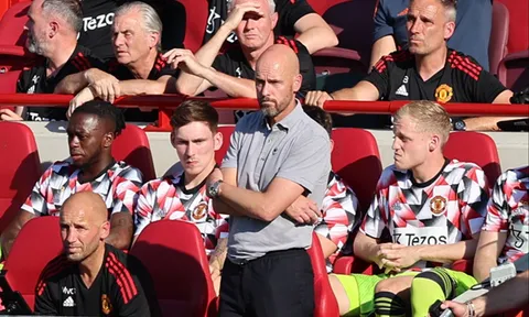 MU thua bạc nhược Brentford: Thảm họa Erik ten Hag