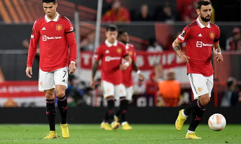MU thua Sociedad: Khi Ronaldo trở thành người thừa