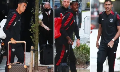 M.U tới khách sạn Lowry: Ronaldo có mặt, bất ngờ Cavani