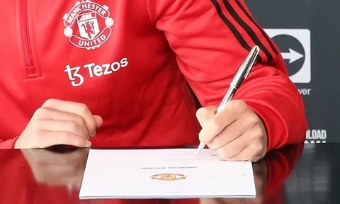 Mùa chuyển nhượng kỳ lạ của Man United