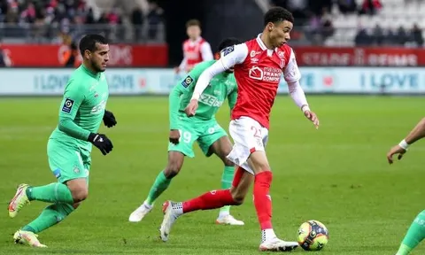 Mua Hugo Ekitike, Man Utd có người thay Greenwood