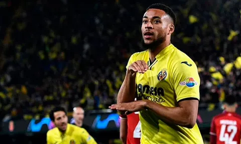 Mục tiêu của Man United thần tượng Ronaldo