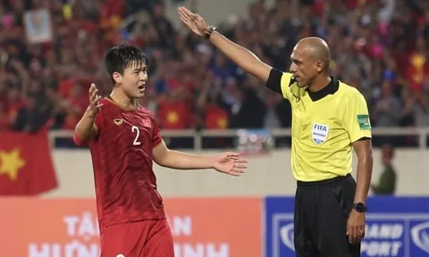 Sợ bị ném đá, trọng tài Al Kaf tiếp tục có động thái "xù lông nhím"